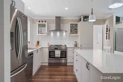 Property photo of 18 Van Dieman Crescent Springwood QLD 4127