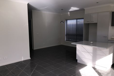 Property photo of 1/268 Mackenzie Street Golden Square VIC 3555