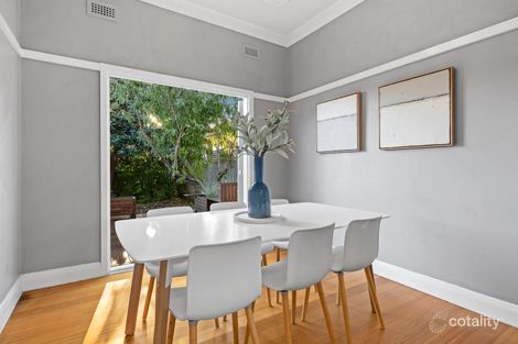 Property photo of 15 Henrietta Street Hampton East VIC 3188