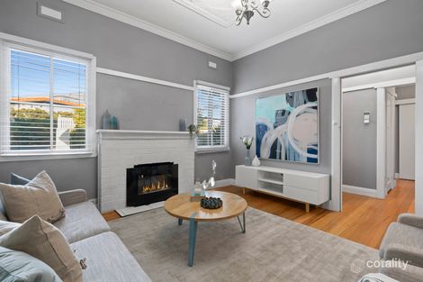 Property photo of 15 Henrietta Street Hampton East VIC 3188