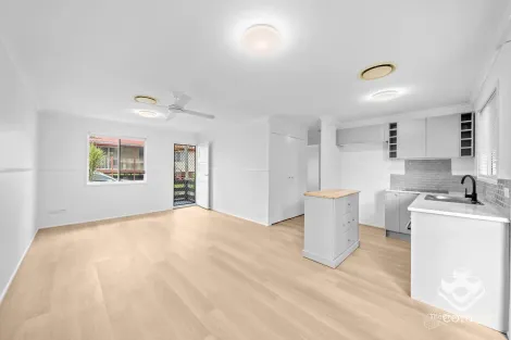 Property photo of 1 Mountain Ash Crescent Stapylton QLD 4207
