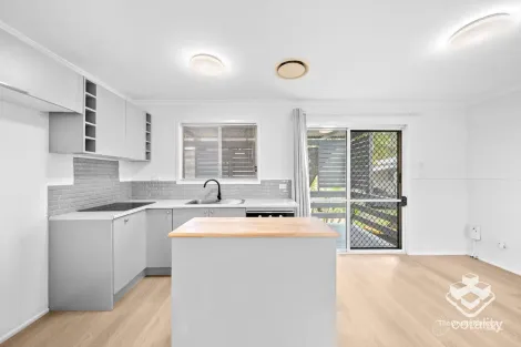 Property photo of 1 Mountain Ash Crescent Stapylton QLD 4207