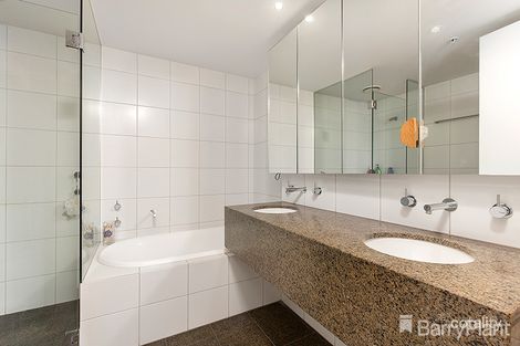 Property photo of 192/55 Victoria Harbour Promenade Docklands VIC 3008