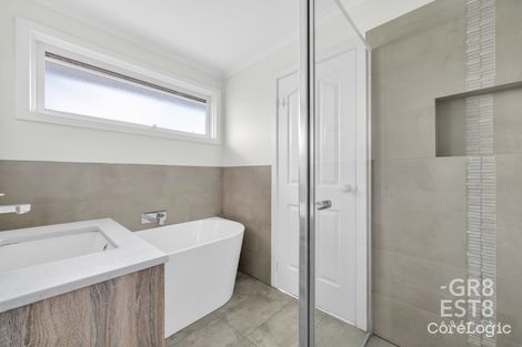 Property photo of 64 Millswyn Avenue Hampton Park VIC 3976