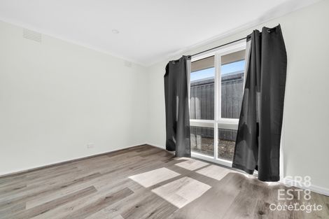 Property photo of 64 Millswyn Avenue Hampton Park VIC 3976
