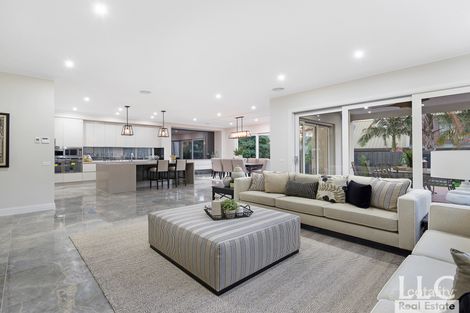 Property photo of 22 Quixley Grove Wantirna VIC 3152