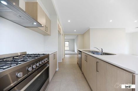 Property photo of 11 Hazelmere Avenue Eynesbury VIC 3338