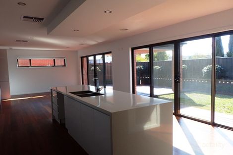 Property photo of 1/453 Danes Street Lavington NSW 2641