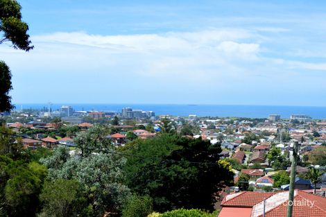 2 Gregory St, Coniston, NSW 2500