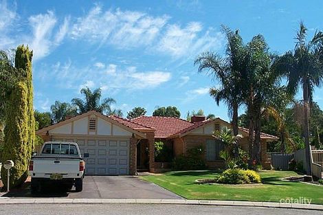 17 Camelot Ct, Thornlie, WA 6108