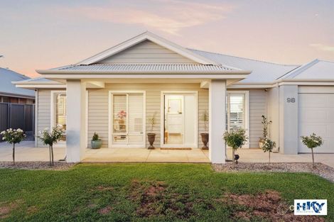 Property photo of 98 Bernborough Avenue Caversham WA 6055