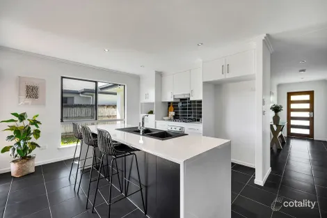 Property photo of 12 Huron Crescent Andergrove QLD 4740