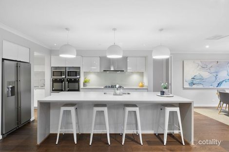 Property photo of 11 Manna Gum Drive Mount Duneed VIC 3217