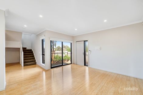 Property photo of 2/51 Bicentennial Crescent Meadow Heights VIC 3048