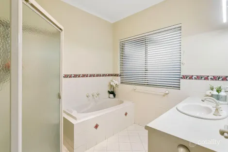 Property photo of 1 Aiston Grove Golden Grove SA 5125