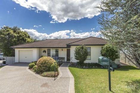 10 Corwen Cl, Cardiff South, NSW 2285