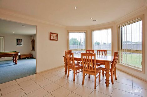 Property photo of 16-17 Magpie Close Lara VIC 3212