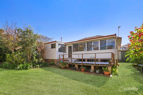 Property photo of 17 Jocelyn Street North Curl Curl NSW 2099