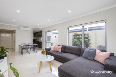 Property photo of 2/17 Sykes Avenue Innaloo WA 6018
