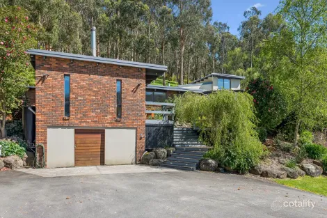 19 Dealbata Rd, Upwey, VIC 3158