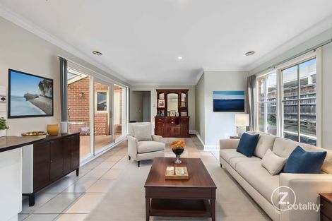 Property photo of 2/7 Station Avenue McKinnon VIC 3204