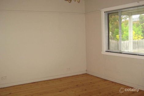 Property photo of 24 Millawa Avenue St Albans VIC 3021