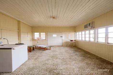 Property photo of 6 Perry Street Yuleba QLD 4427