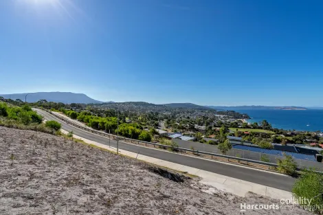 Property photo of 27 Bluebush Crescent Blackmans Bay TAS 7052