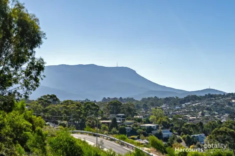 Property photo of 27 Bluebush Crescent Blackmans Bay TAS 7052