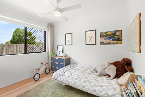 Property photo of 2/8 Oceanic Drive Mermaid Waters QLD 4218