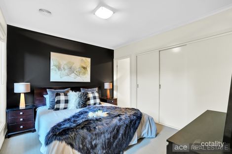 Property photo of 4/9-11 Georgia Crescent Werribee VIC 3030