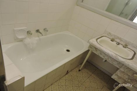 Property photo of 16 Huskisson Avenue Lalor VIC 3075