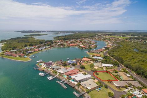 Property photo of 3 Edgewater Close Yamba NSW 2464