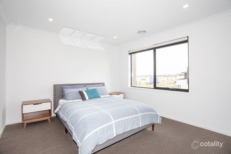 Property photo of 4 Hanover Way Mickleham VIC 3064