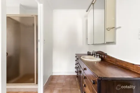 Property photo of 3 Nawarra Street Indooroopilly QLD 4068