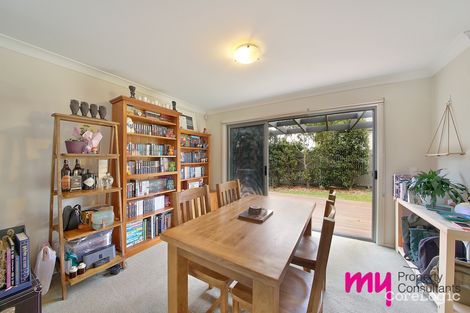 Property photo of 8 Sovereign Circuit Glenfield NSW 2167