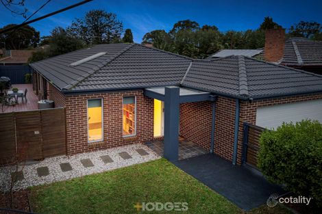 18 Burt Cres, Hampton East, VIC 3188