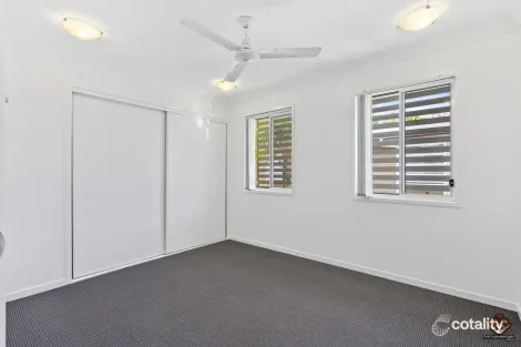 Property photo of 21/22 Yulia Street Coombabah QLD 4216