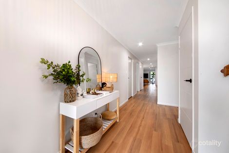 Property photo of 36 Shoalwater Circuit Lammermoor QLD 4703