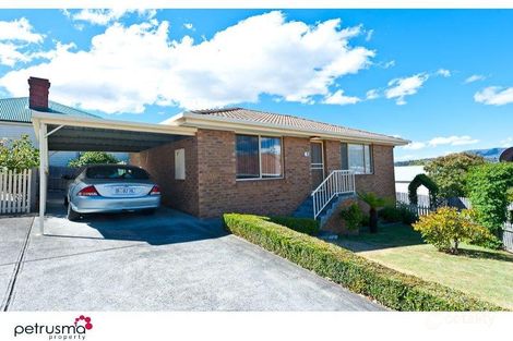 2 Rosbar St, Claremont, TAS 7011
