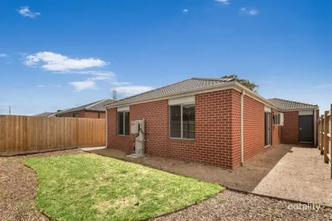 Property photo of 18 Hamlin Street Doreen VIC 3754