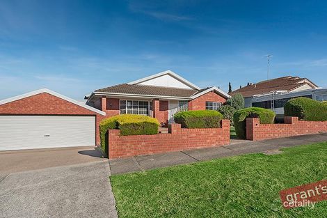 Property photo of 6 Temby Close Endeavour Hills VIC 3802