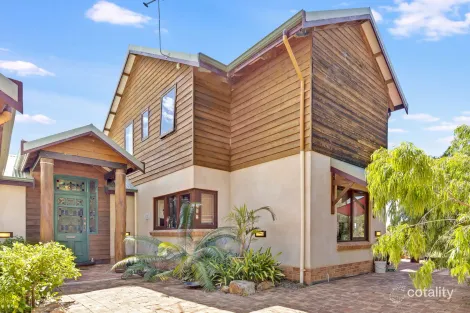 Property photo of 15 Woodlands Way Quindalup WA 6281