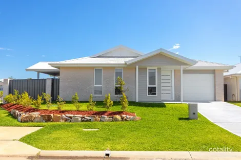 Property photo of 1 Surf Close Old Bar NSW 2430