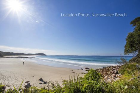 Property photo of 33 Bangalow Street Narrawallee NSW 2539