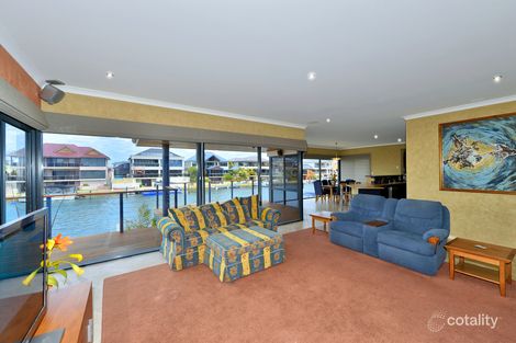 Property photo of 33 Brindabella Crescent Halls Head WA 6210