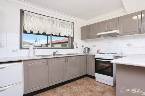 3 Hornet St, Greenfield Park, NSW 2176