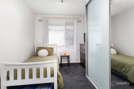 Property photo of 4 Kotara Crescent Unanderra NSW 2526