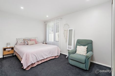Property photo of 4 Kotara Crescent Unanderra NSW 2526