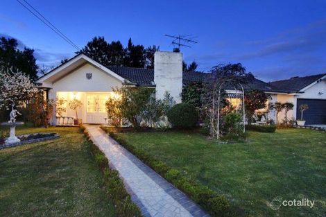 Property photo of 15 Meadow Crescent Mount Waverley VIC 3149